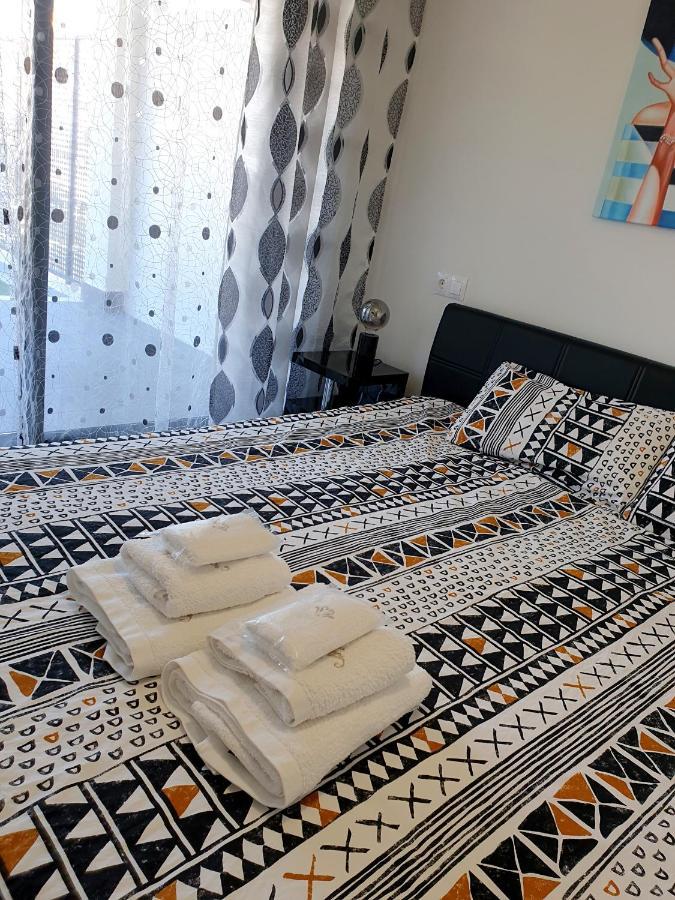 Boutique Apartment Near The Beach, 1 Gbps Wi-Fi Malaga Ngoại thất bức ảnh